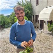 Osteopata e personal trainer impartisce lezioni per dimagrimento e dolori articolari